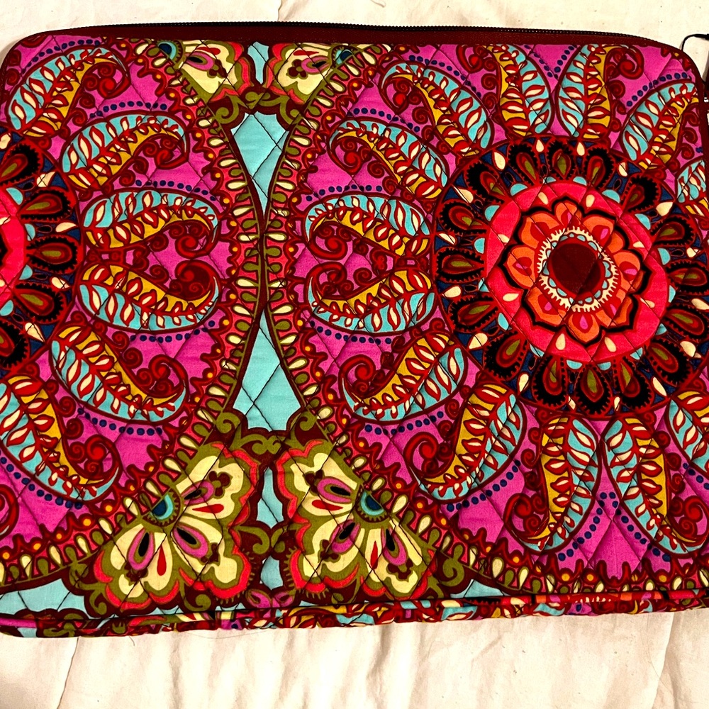 Vera bradley laptop sleeve